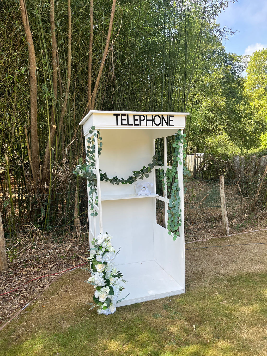 Livre d'or Audio et cabine téléphonique